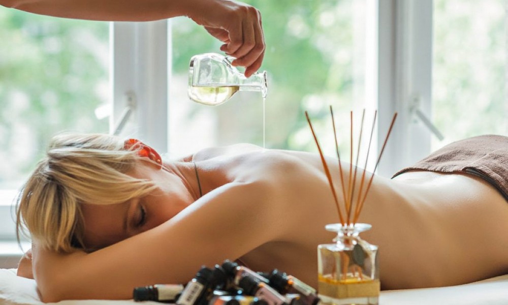 Oil Massage in Dubai